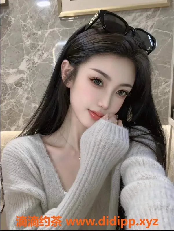 常州楼凤-武进小敏，165cm嫩妹，口调情服务仅600元