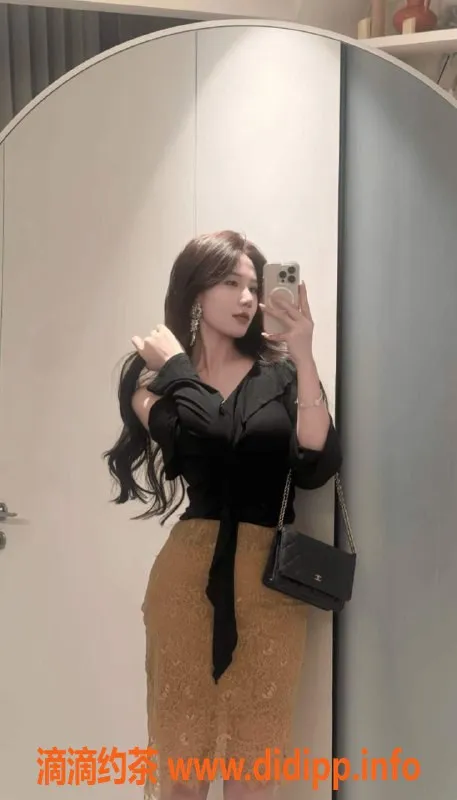 常州楼凤-武进西西，168cm御姐，600元陪浴服务！