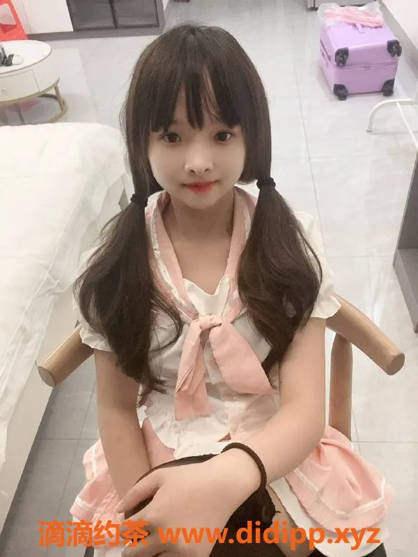 广州楼凤-佛山小晴，600元嫩妹服务，尽享鸳鸯浴