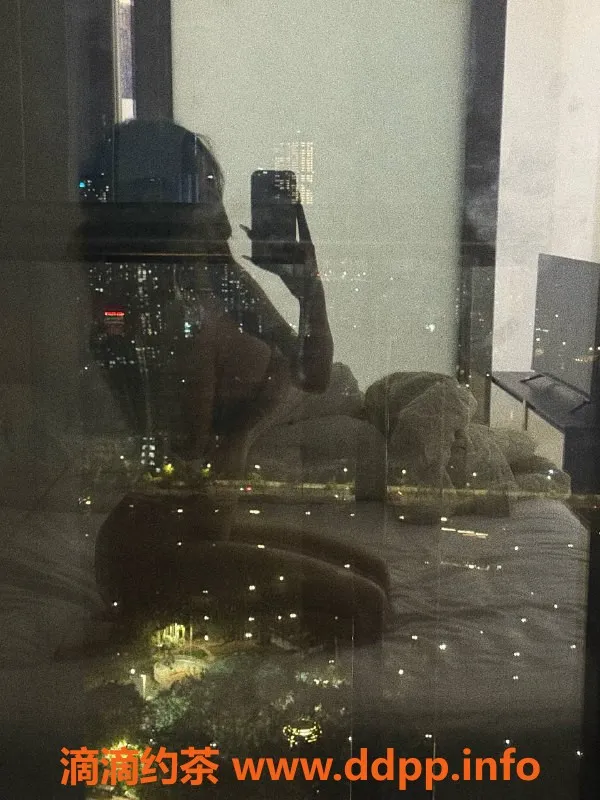 深圳楼凤-深圳罗湖嫩妹小纯，享受双向消费