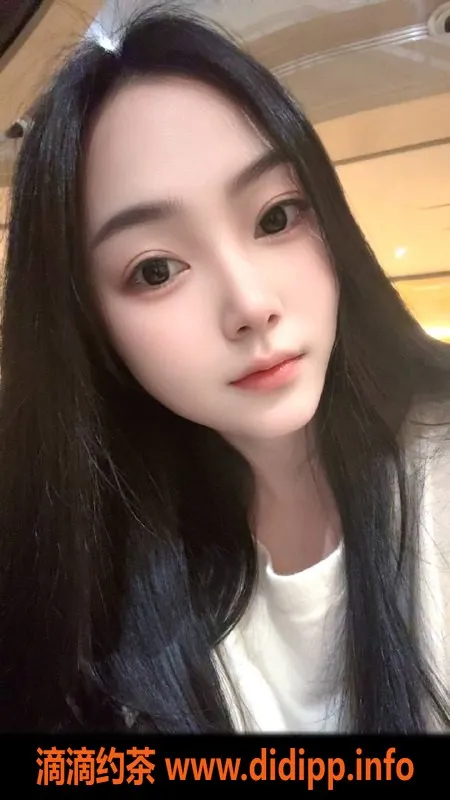 深圳楼凤-龙华 十七，163cm胸B，800元好评服务