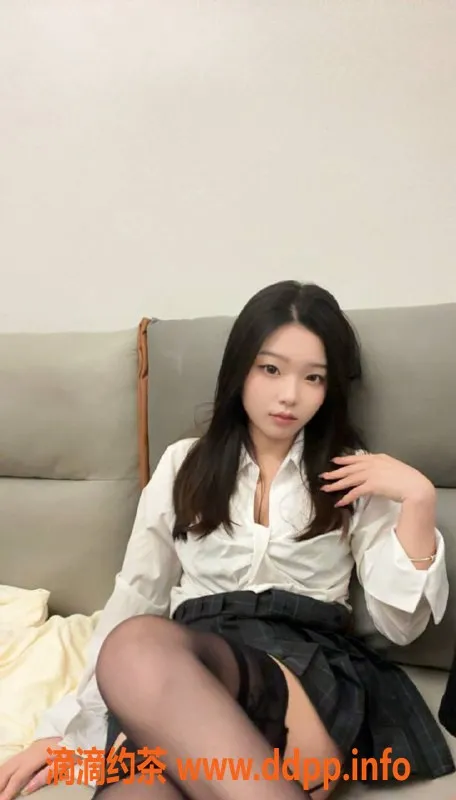 深圳楼凤-福田嫩妹伊伊，19岁160b，价格1100P