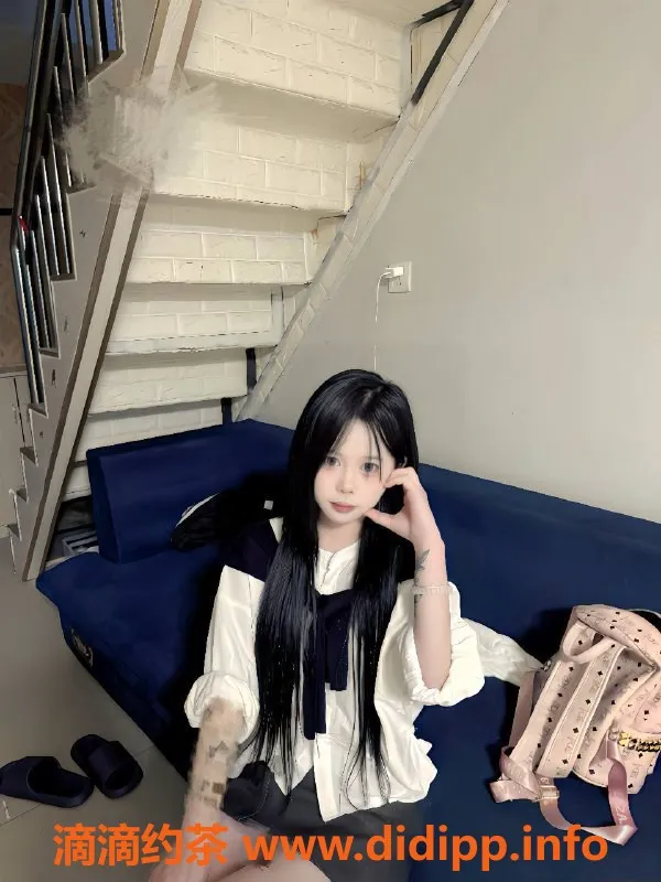 广州楼凤-天河嫩妹呜呜，水费600p，超值体验等你来！