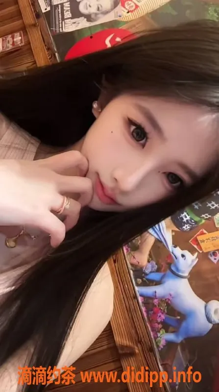 广州楼凤-海珠嫩妹娇娇，1195p大胸舌吻服务
