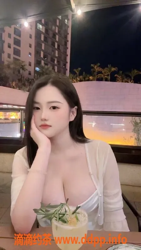 广州楼凤-番禺嫩妹多多，866水费，性感大胸等你来体验！