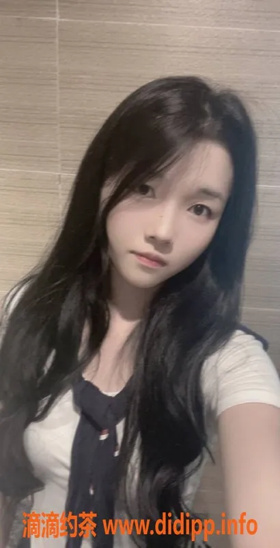 广州楼凤-天河区嫩妹木木，水费600p，真实体验等你来享！