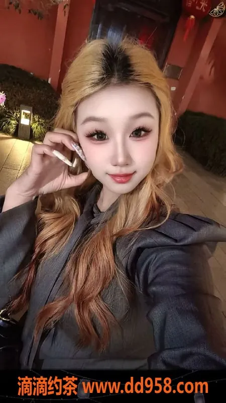 成都楼凤-锦江区小贝，微胖嫩妹，服务多样！