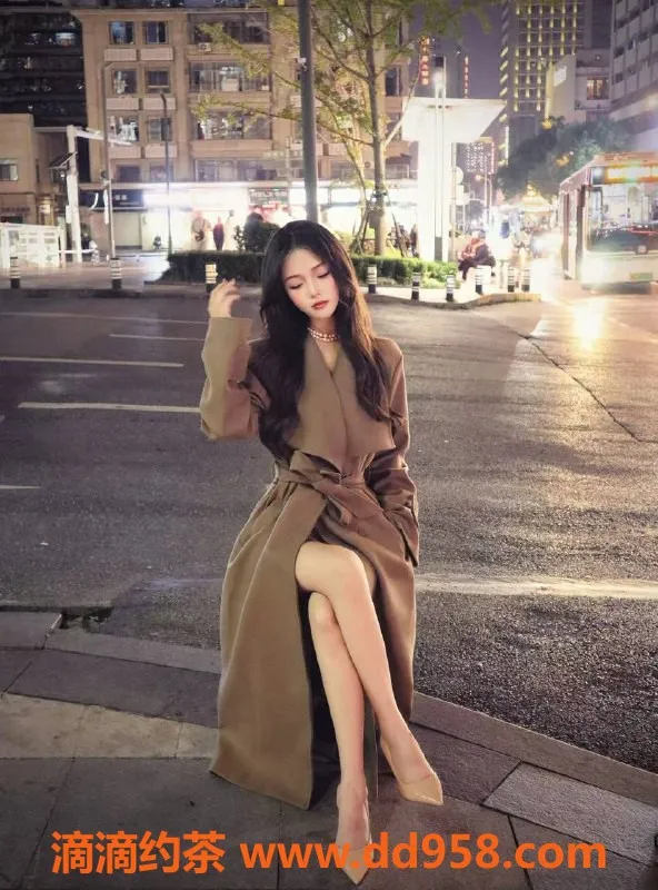 广州楼凤资源信息,天河嫩妹雪儿，舌吻服务1000p