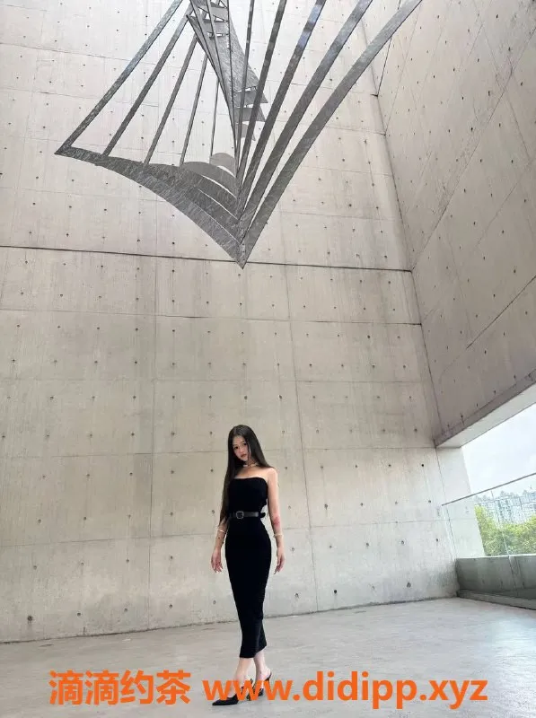 广州楼凤-天河嫩妹雪儿，舌吻服务1000p