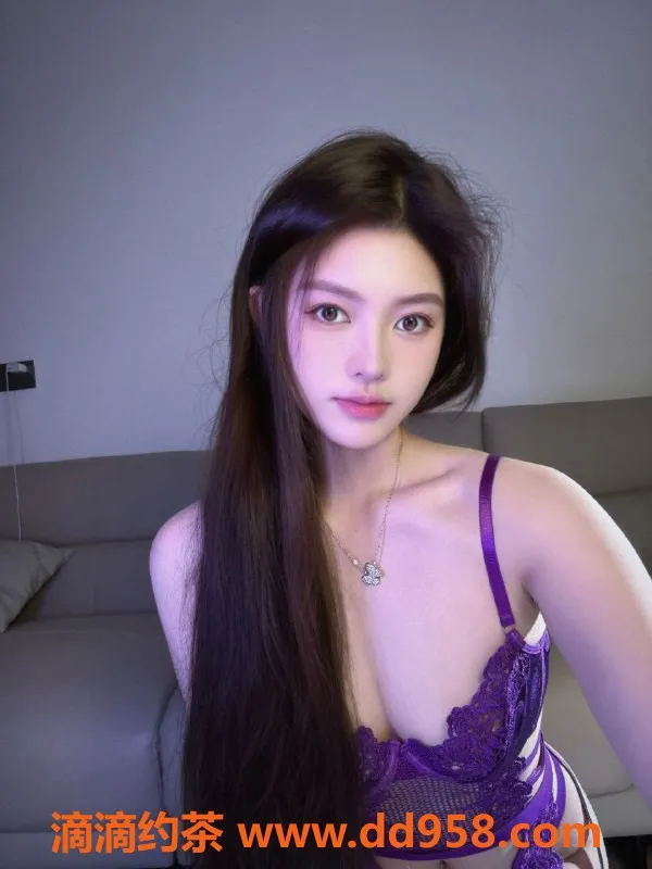 广州楼凤-天河嫩妹颜颜，800p畅享舌吻服务