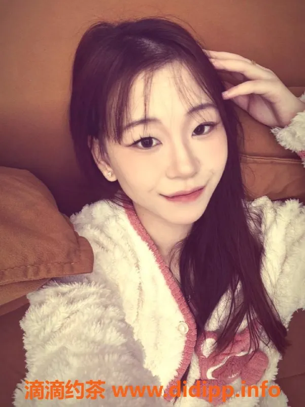 绍兴楼凤-越城软软：161cm 41kg B罩杯 亲密服务