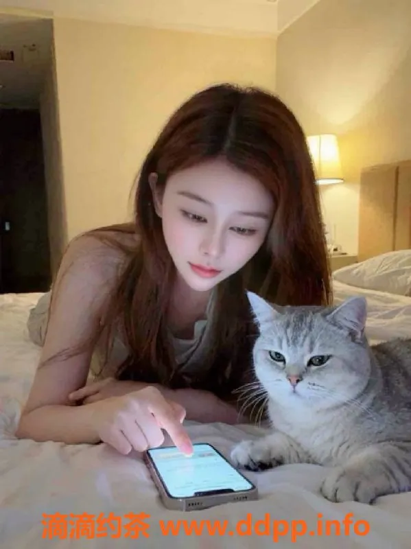 广州楼凤-天河李梦菲，身材火辣，课费超值