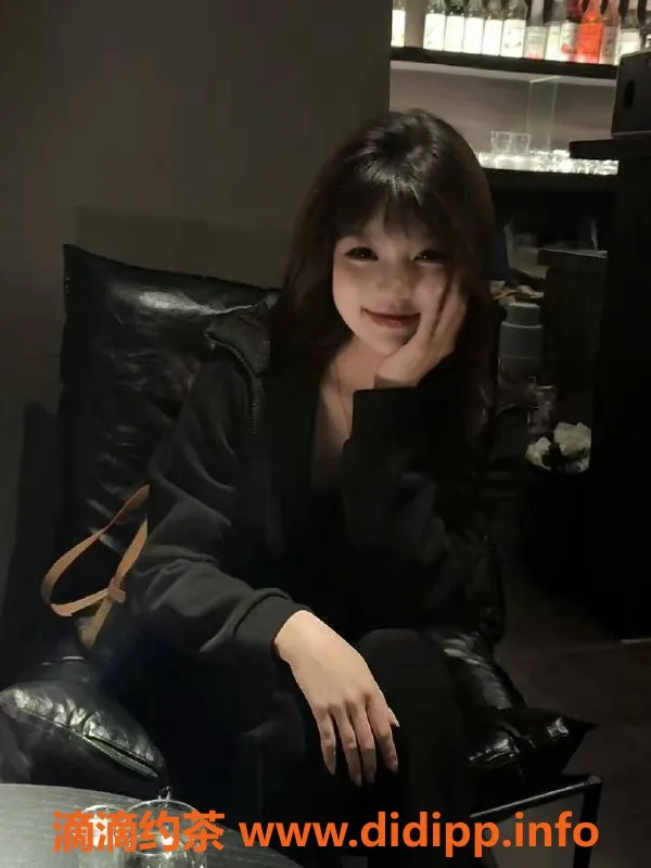 北京楼凤-成寿寺奶芙，18岁168cm，茶费8