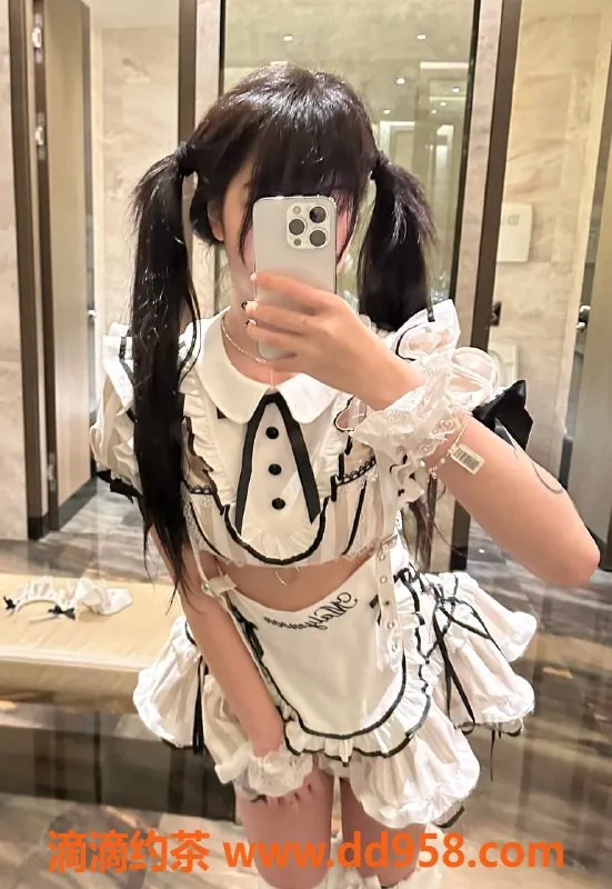 广州楼凤-天河菟菟，萝莉气质夜课10P等你体验！