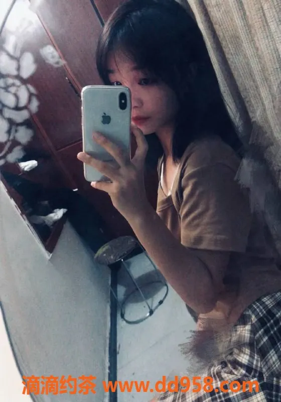 广州楼凤资源信息,禅城嫩妹瑶瑶，水费仅600p