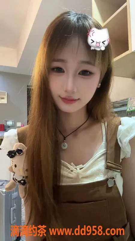 广州楼凤-番禺嫩妹糖糖，600水费服务超棒！