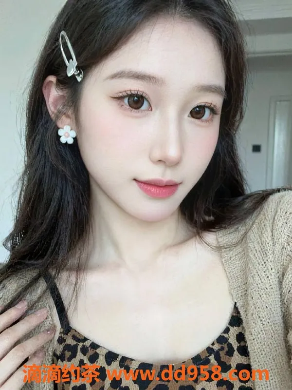 广州楼凤-白云嫩妹苏晚晚，700p体验等你来