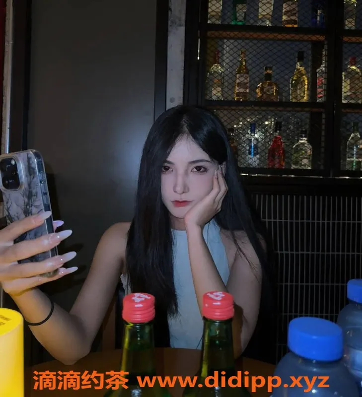 广州楼凤-海珠嫩妹neko，超值体验只需1200p