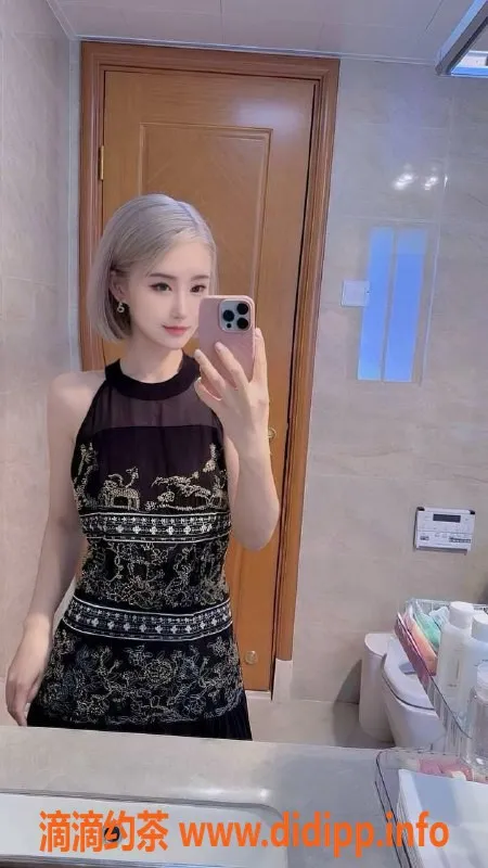 北京楼凤-朝阳管庄小娅 22岁168cm 45kg 女友感服务