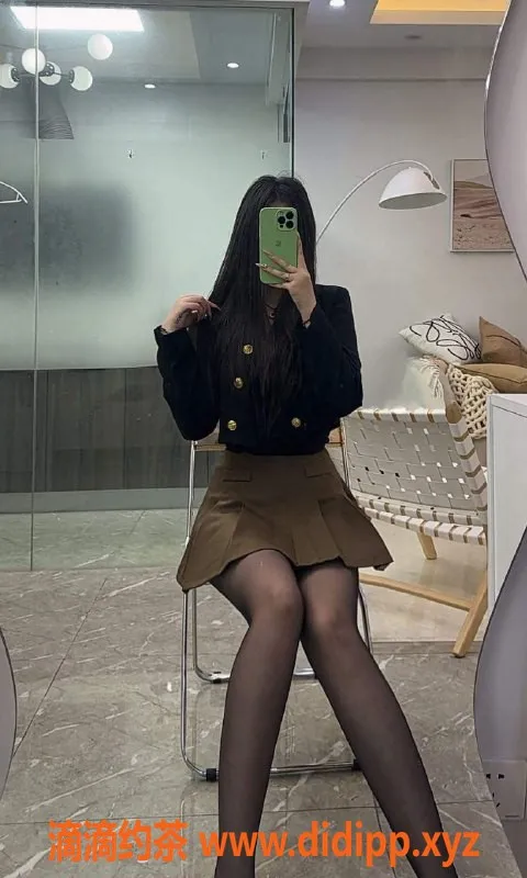 常州楼凤-武进嫩妹瑶瑶，165高C罩杯，陪浴调情服务