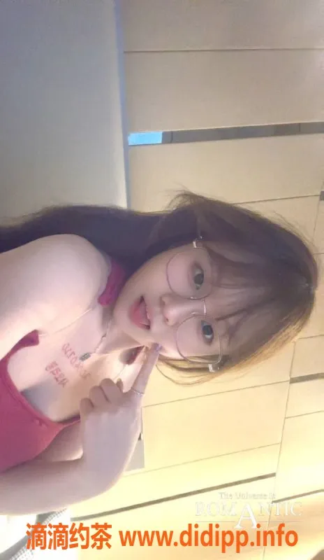 惠州楼凤-零零，大亚湾微胖美女，162cm，21岁，服务多样