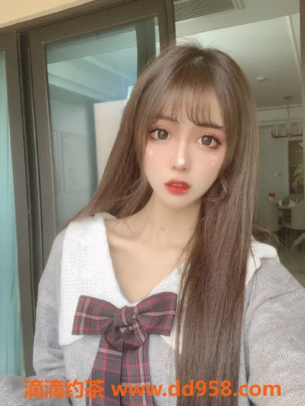 广州楼凤-白云颜汐，嫩妹鸳鸯浴，课费8P