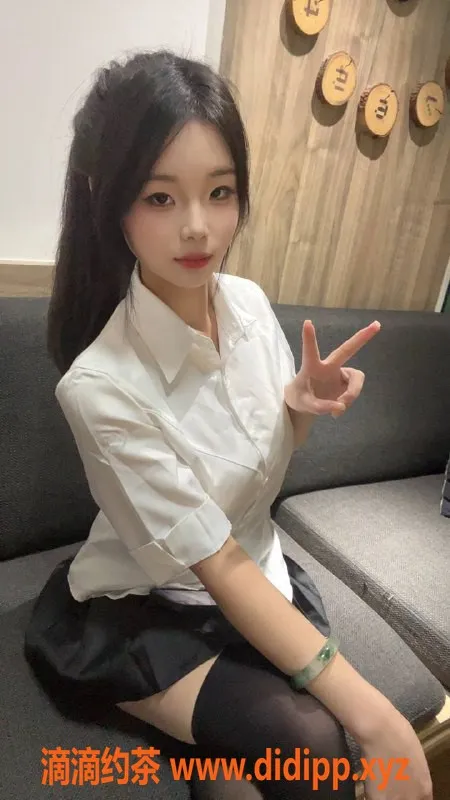 广州楼凤-番禺嫩妹夏雨荷，700p舌吻69服务等你体验