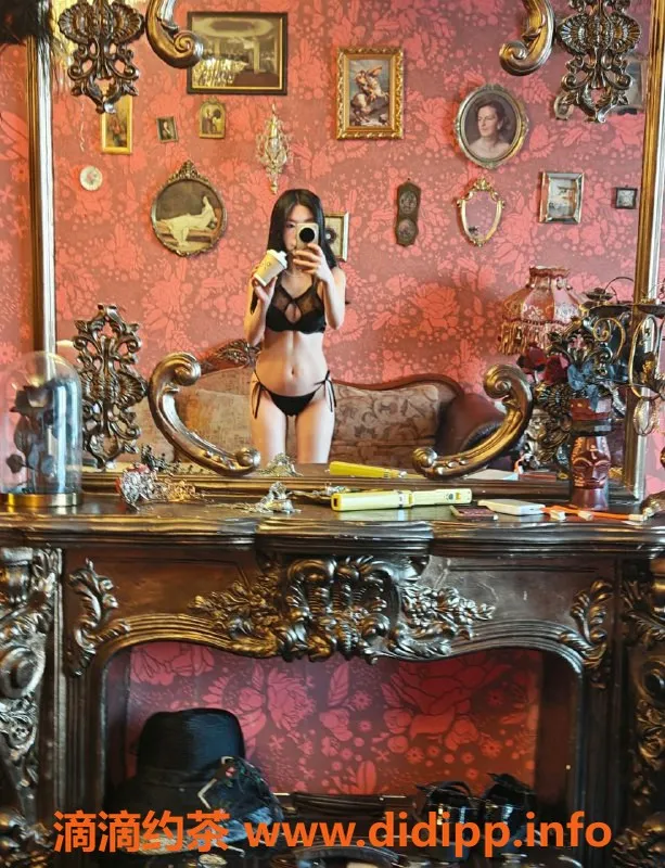 广州楼凤-黄埔嫩妹月月，800水费，服务超贴心