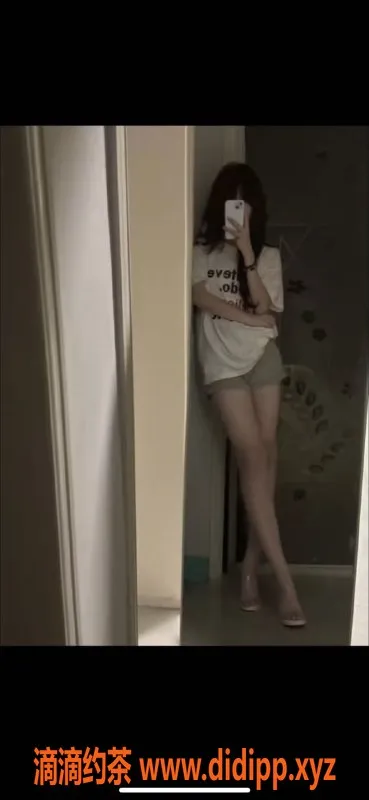 无锡上门服务-滨湖区小颖，极品妹子陪浴，高颜值