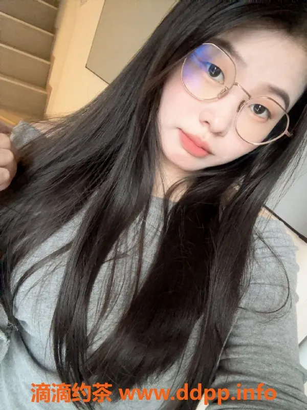 广州楼凤-天河嫩妹小瑜，水费600，火热服务等你来试！