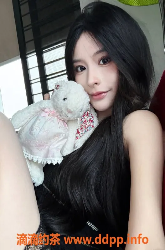 广州楼凤-海珠嫩妹美欣，长腿御姐，800p服务