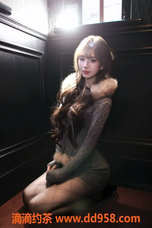 广州楼凤-海珠嫩妹糕糕，1200p享受蛇吻服务