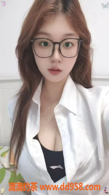 广州楼凤-佛山南海草莓，嫩妹长腿大胸，水费800