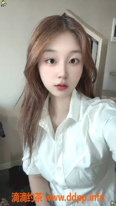 广州楼凤-佛山南海草莓，嫩妹长腿大胸，水费800