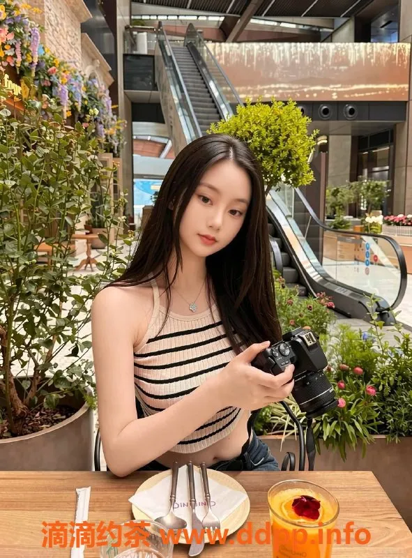 广州楼凤-番禺冰冰，1000元体验，长腿女模特