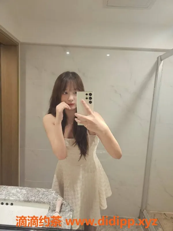 广州楼凤-黄埔小粉，700元私密服务体验