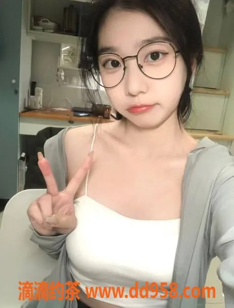 广州楼凤-番禺陈仙儿，身材火辣，课费600