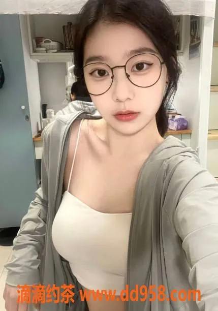 广州楼凤-番禺陈仙儿，身材火辣，课费600