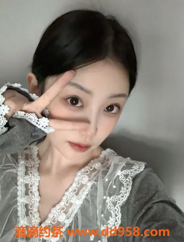 广州楼凤-天河嫩妹郑贝贝，水费700p，魅力无限