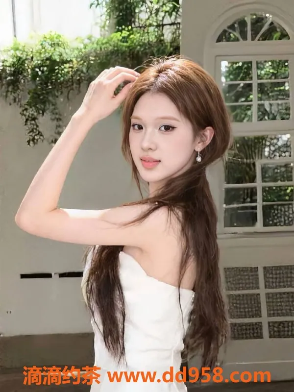 深圳楼凤资源信息,南山嫩妹娜娜，18岁165cm，1300起