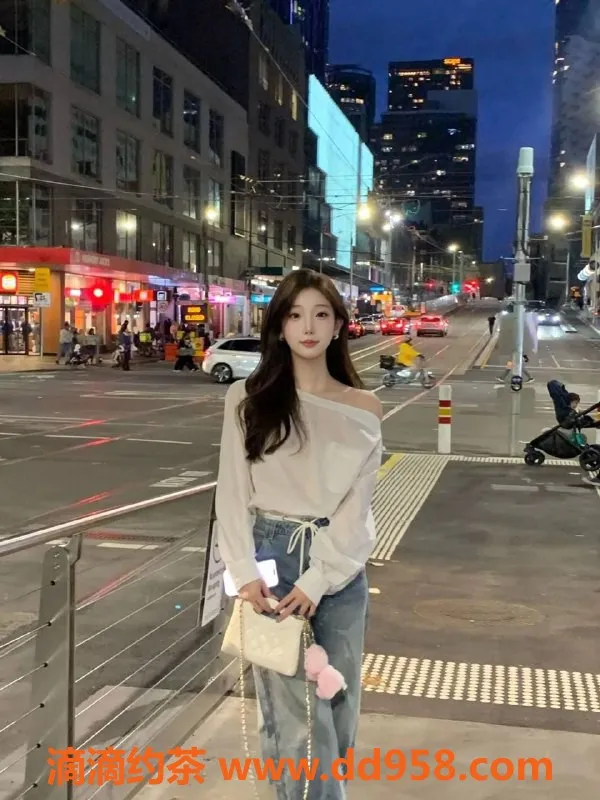 广州楼凤-番禺嫩妹舒舒，大长腿舞蹈生，水费1000p