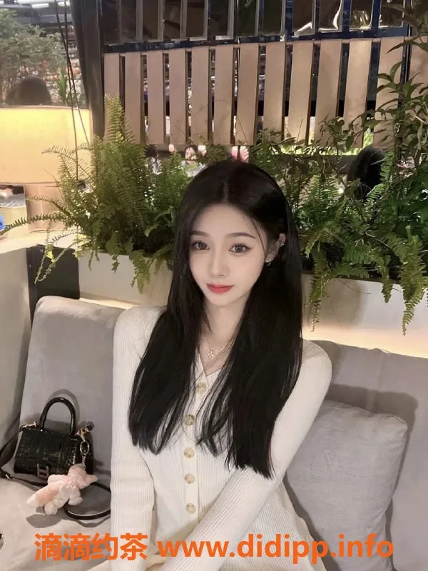 广州楼凤资源信息,天河嫩妹紫霞，800水费热情服务