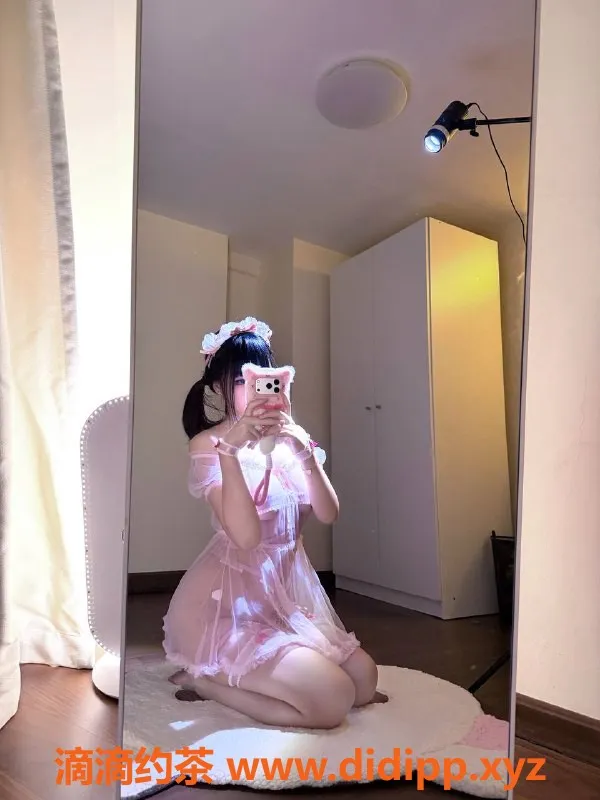 深圳楼凤-南山天天，1000元体验鸳鸯浴与69服务