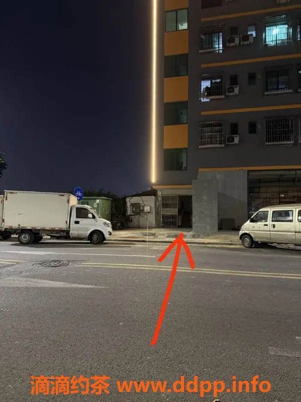 中山楼凤-西区快餐300，洗吹做400，三位可选