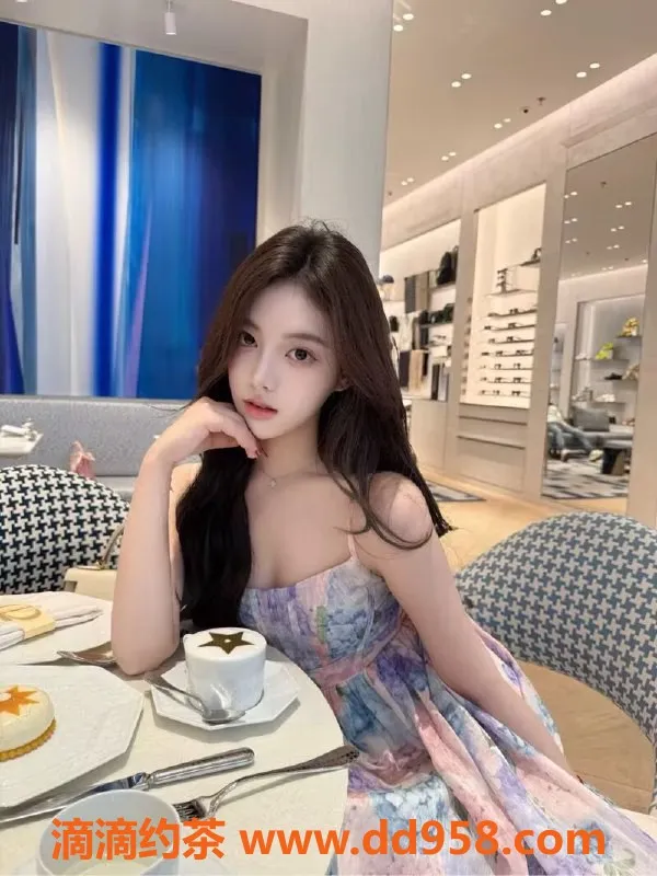 无锡楼凤-梁溪区高颜值陪浴服务，怡怡175/49kg天然D