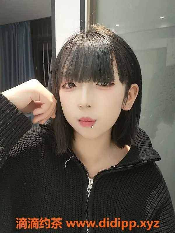 惠州楼凤-小池，18岁，158cm，92斤，大亚湾高端服务