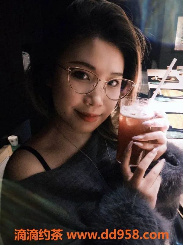 广州上门服务-天河御姐阿E上门服务，800p体验不容错过