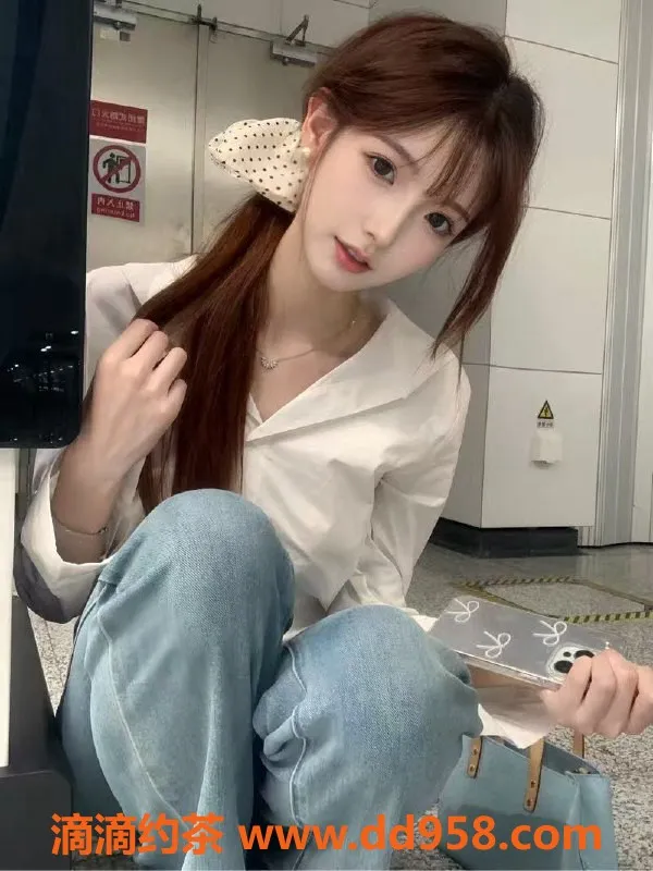 无锡楼凤-梁溪06超嫩学妹，清纯可人，全面服务