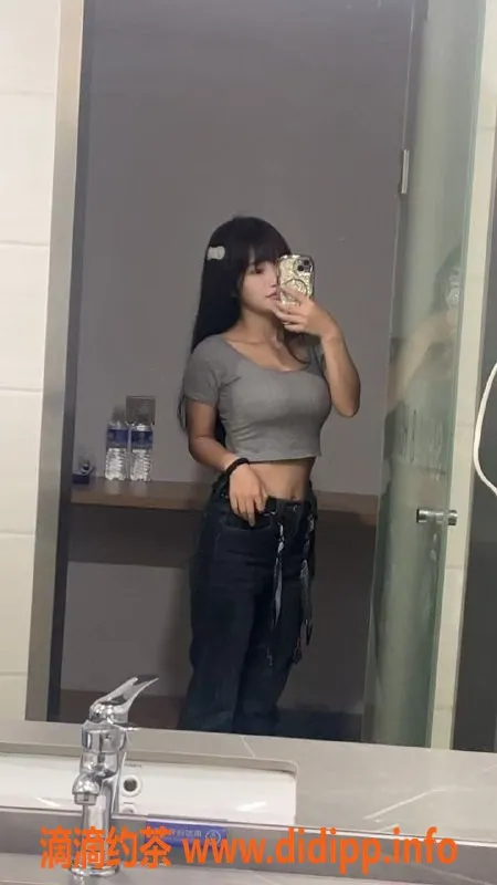 广州楼凤-黄埔兮兮，800元视频验证学妹