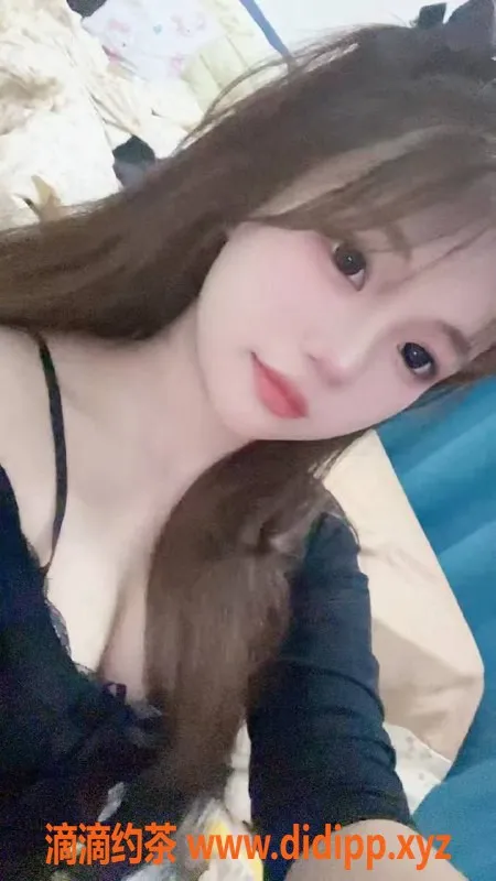 广州楼凤-禅城莹莹，600元享鸳鸯浴与丝袜服务